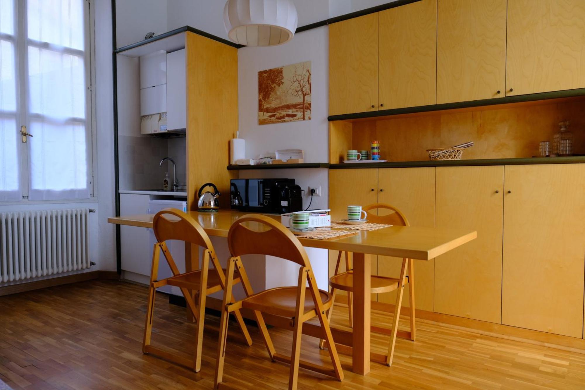 ヴァレンナLa Casa Di Annaアパートメント エクステリア 写真